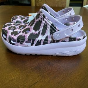Crocs Classic Animal Kids Girl’s Slip On Clogs Leopard Size J5